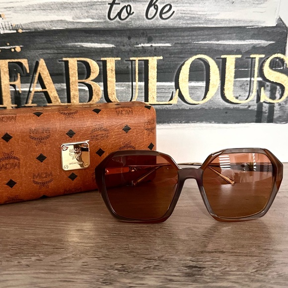 New MCM Sunglasses Women Brown Geometric 60mm - Picture 1 of 7